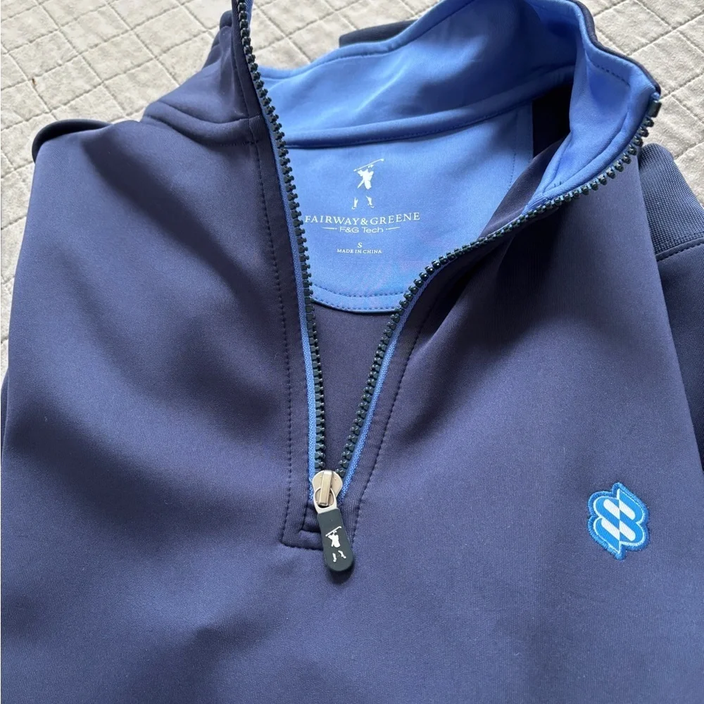 Fairview & Greene Navy Blue Quarter-Zip Pullover. NWOT size s